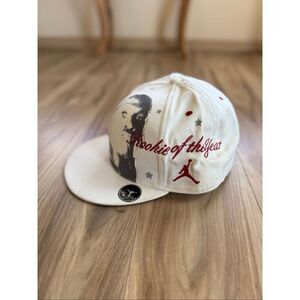 Air Jordan Mens White Red 7 1/2 1985 Rookie of the Year Jumpman Fitted Cap Hat